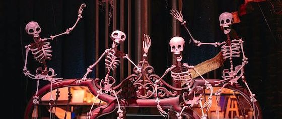 Warner Bros. Studio Tour Adds Horror-Film Exhibit for Halloween