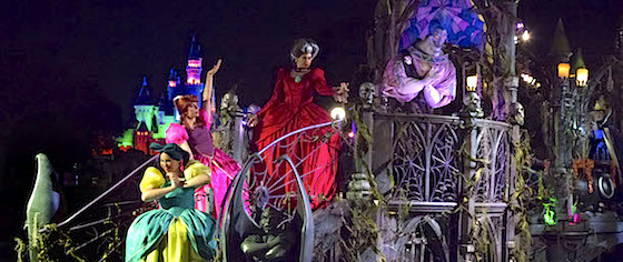 News update: New Disneyland Halloween parade; Toothsome opening