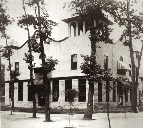 old picture of the administration building