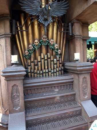 Mansion organ