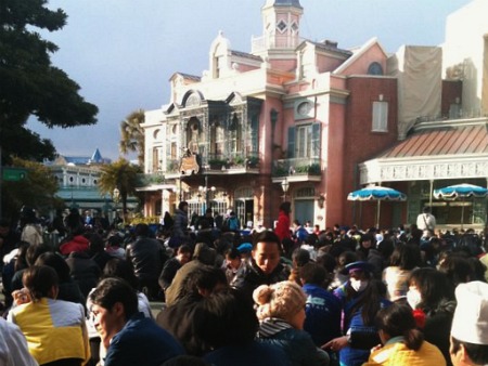 Tokyo Disneyland, after the quake