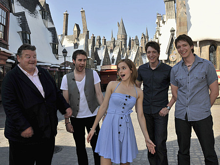 Cast members from the Harry Potter films visit Universal's Wizarding World