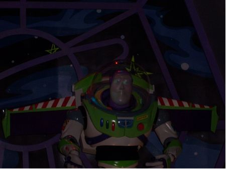 Buzz Lightyear's Space Ranger Spin photo, from ThemeParkInsider.com