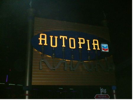Autopia photo, from ThemeParkInsider.com