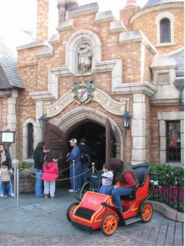 Mr. Toad's Wild Ride photo, from ThemeParkInsider.com