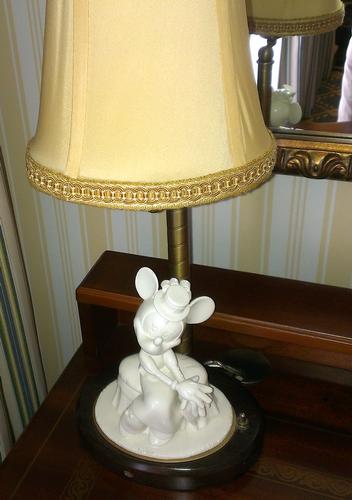 Minnie lamp