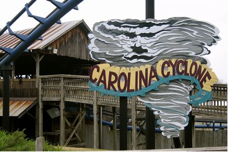 Carolina Cyclone photo, from ThemeParkInsider.com