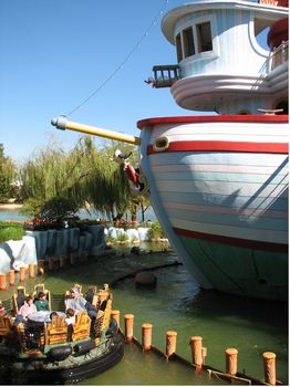 Popeye and Bluto's Bilge-Rat Barges photo, from ThemeParkInsider.com