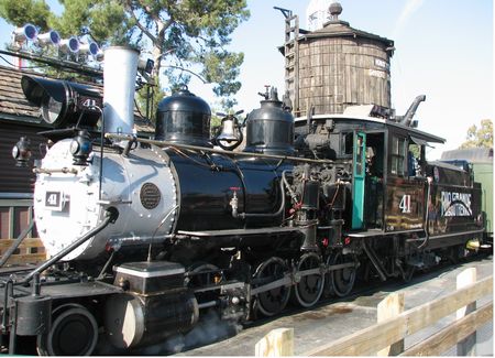 Calico Railroad photo, from ThemeParkInsider.com