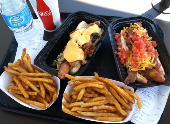 Where to Eat: Lunch at Pink's at Universal Studios Hollywood