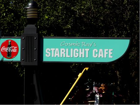 Cosmic Ray's Starlight Cafe photo, from ThemeParkInsider.com
