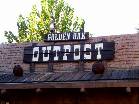 Golden Oak Outpost photo, from ThemeParkInsider.com