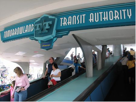 Tomorrowland Transit Authority PeopleMover photo, from ThemeParkInsider.com