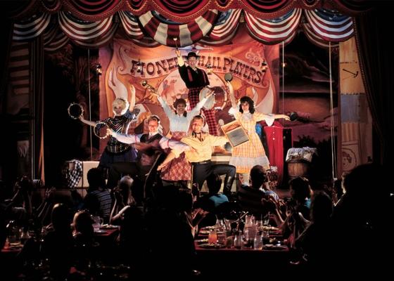 Hoop-Dee-Doo Musical Revue photo, from ThemeParkInsider.com