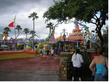 Caro-Seuss-el photo, from ThemeParkInsider.com