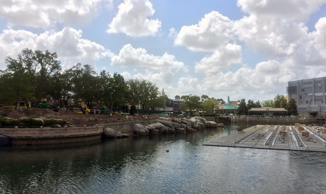 Universal Florida lagoon construction