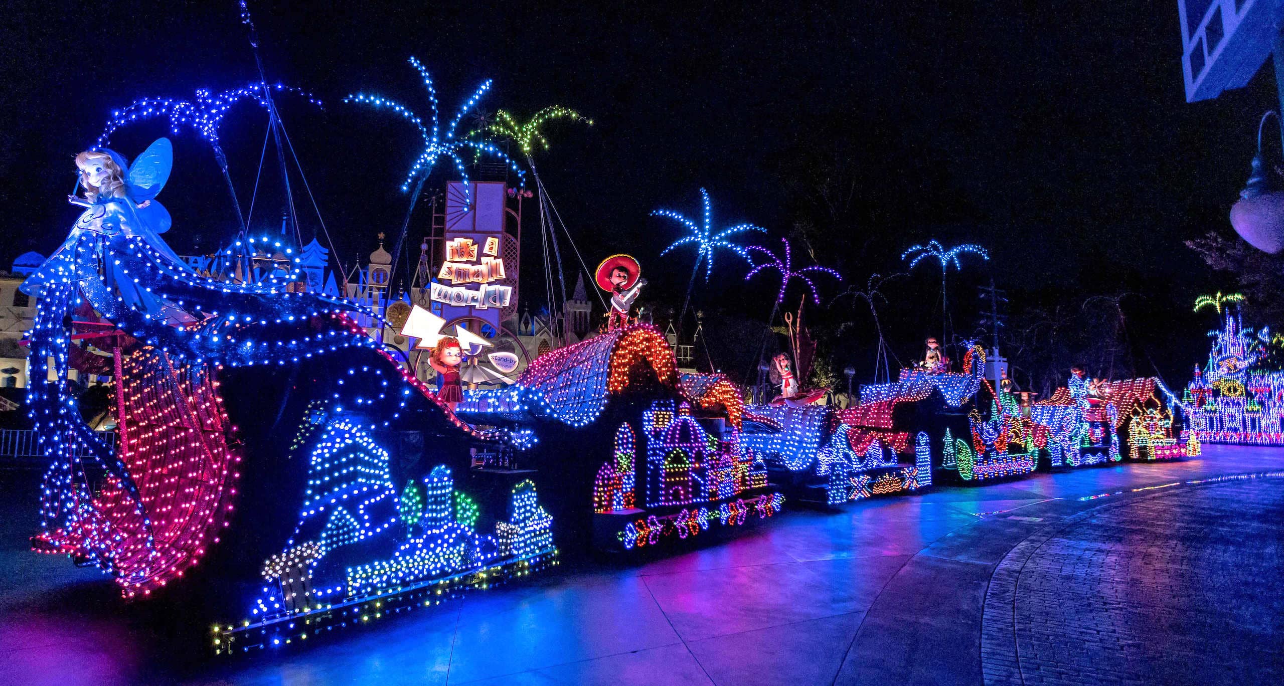 Main Street Electrical Parade finale float