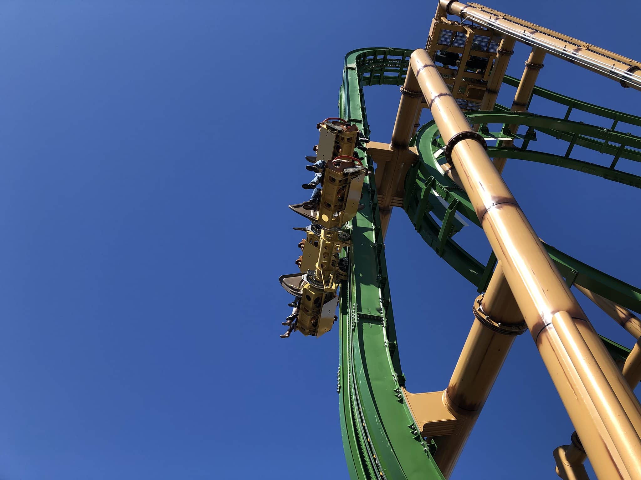 This Terrifying Roller Coaster Goes Off The Side Of A Building 