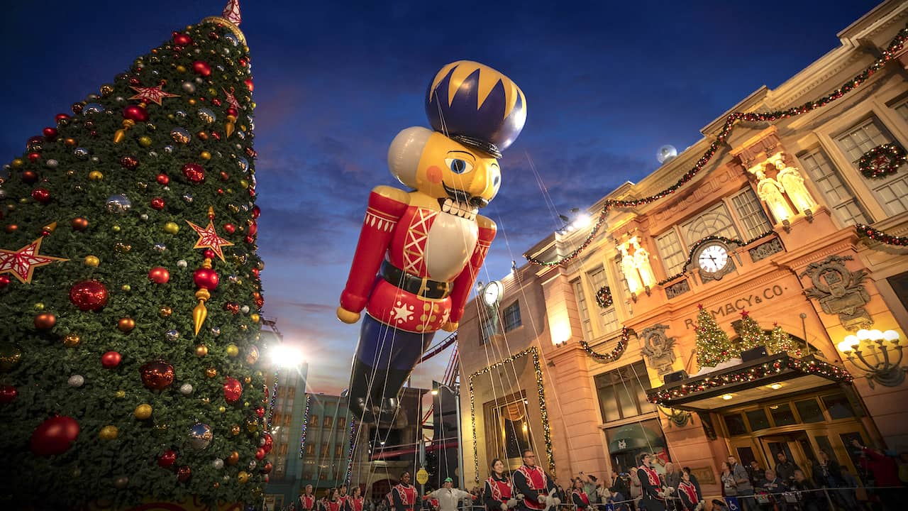 Universal's Holiday Parade featuring Macy’s