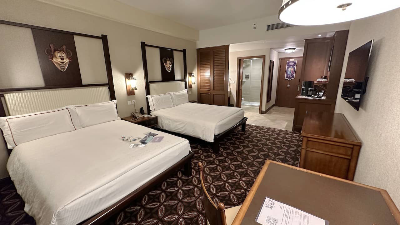 Disney Explorers Lodge hotel room