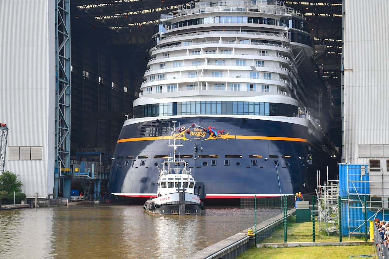 Disney Destiny float out