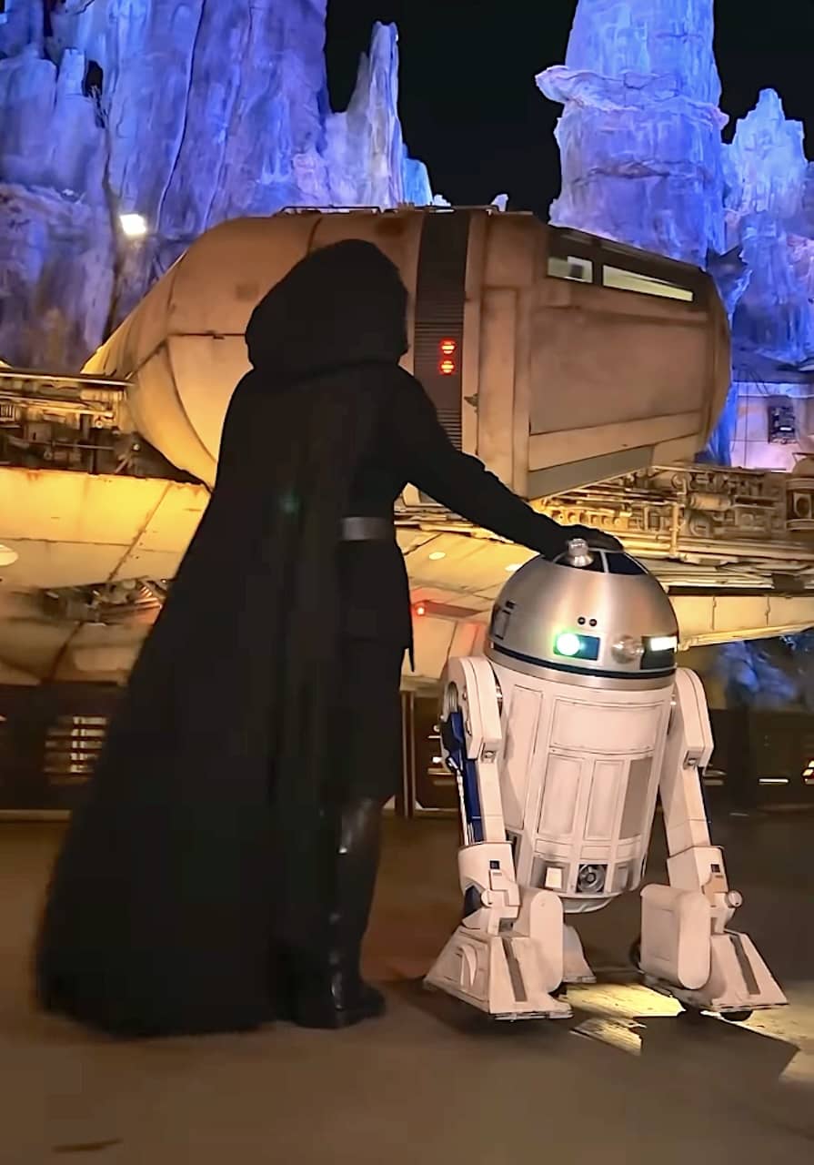 Luke and R2 and the Falcon