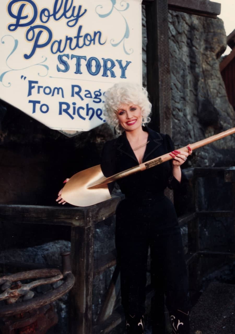 Dolly at Dollywood's opening in 1986