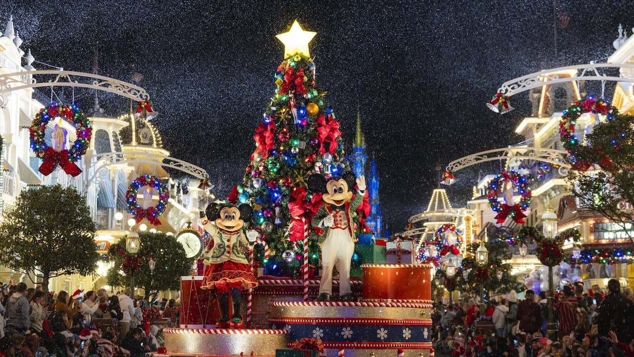 Mickey's Once Upon a Christmastime Parade