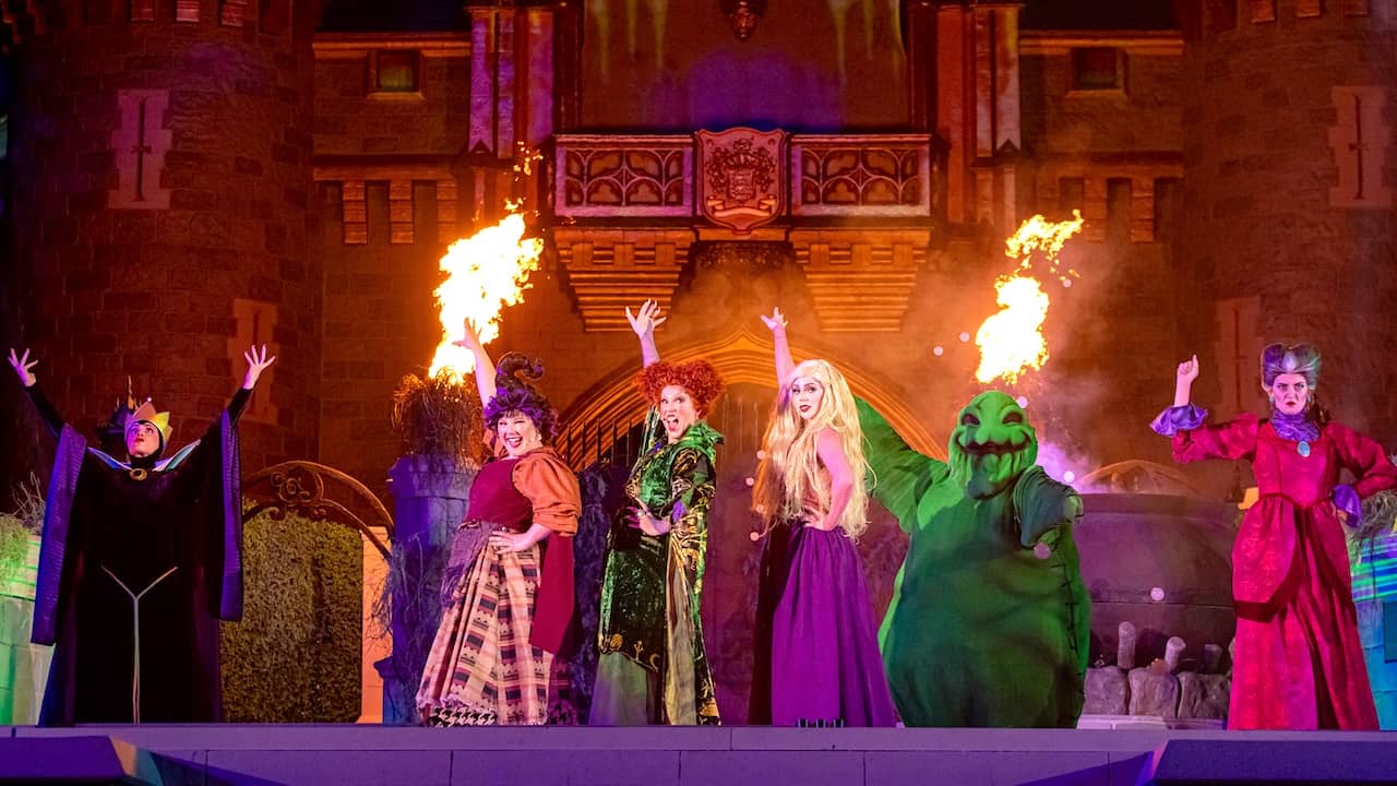 Hocus Pocus Villain Spelltacular