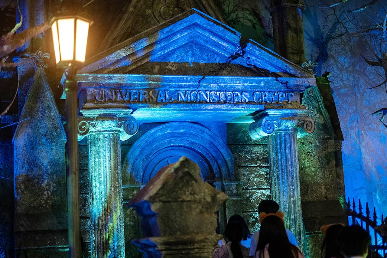 Universal Monsters Crypt entrance