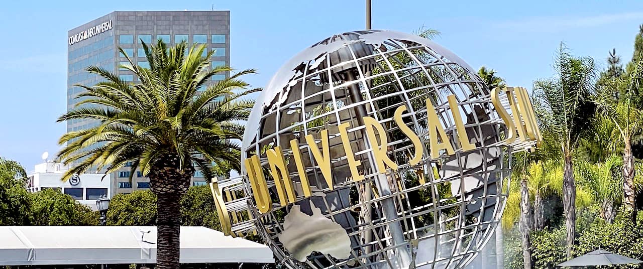 Earnings slip at Universal's theme parks to start the year