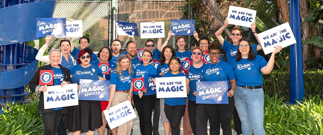Disneyland character and parade performers vote to join a union