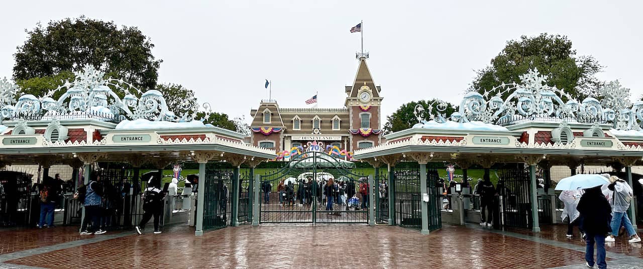 Wintry weather welcomes the Holidays at Disneyland