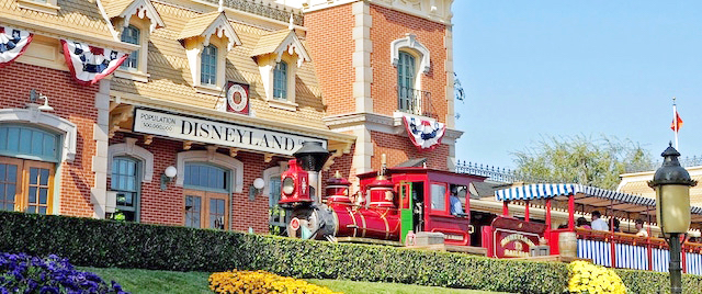 Stressed? Relax With These Scenes From Disneyland