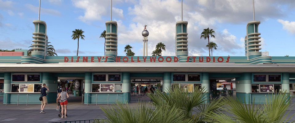 How Will Disney's New Early Entry Benefit Affect Wait Times?