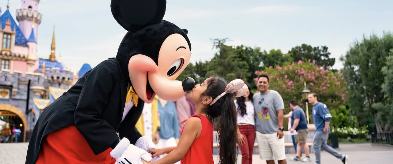 Disney Fans Can Hug Mickey Mouse Again, Starting in April
