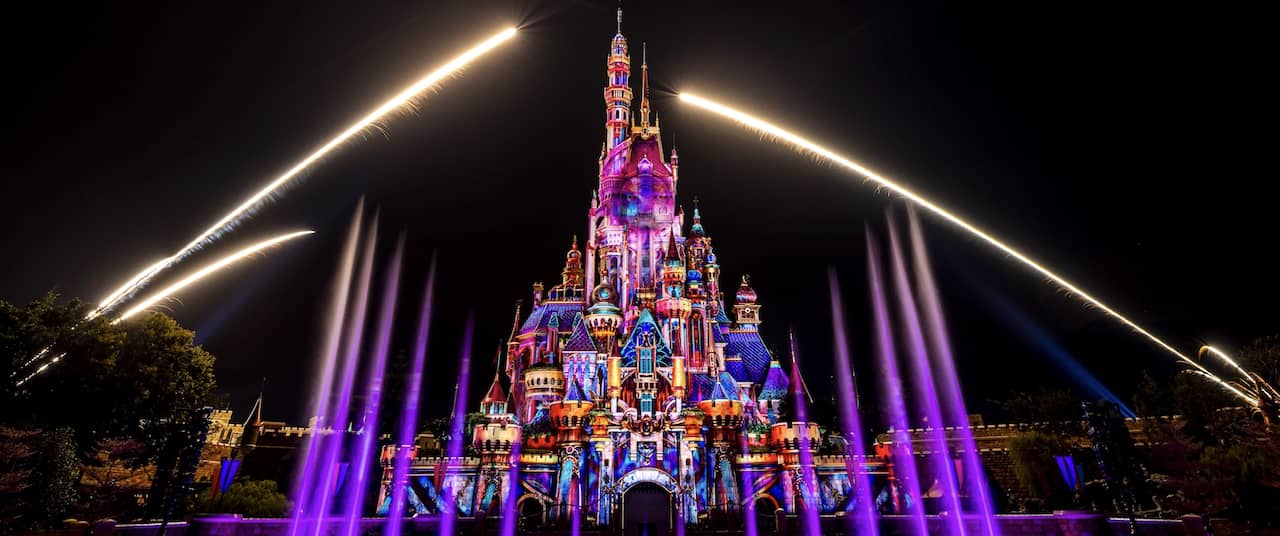 'Momentous' Lights Up the Skies in Disney's Newest Spectacular