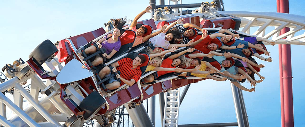 Attendance, Revenue Continue to Drop at Six Flags