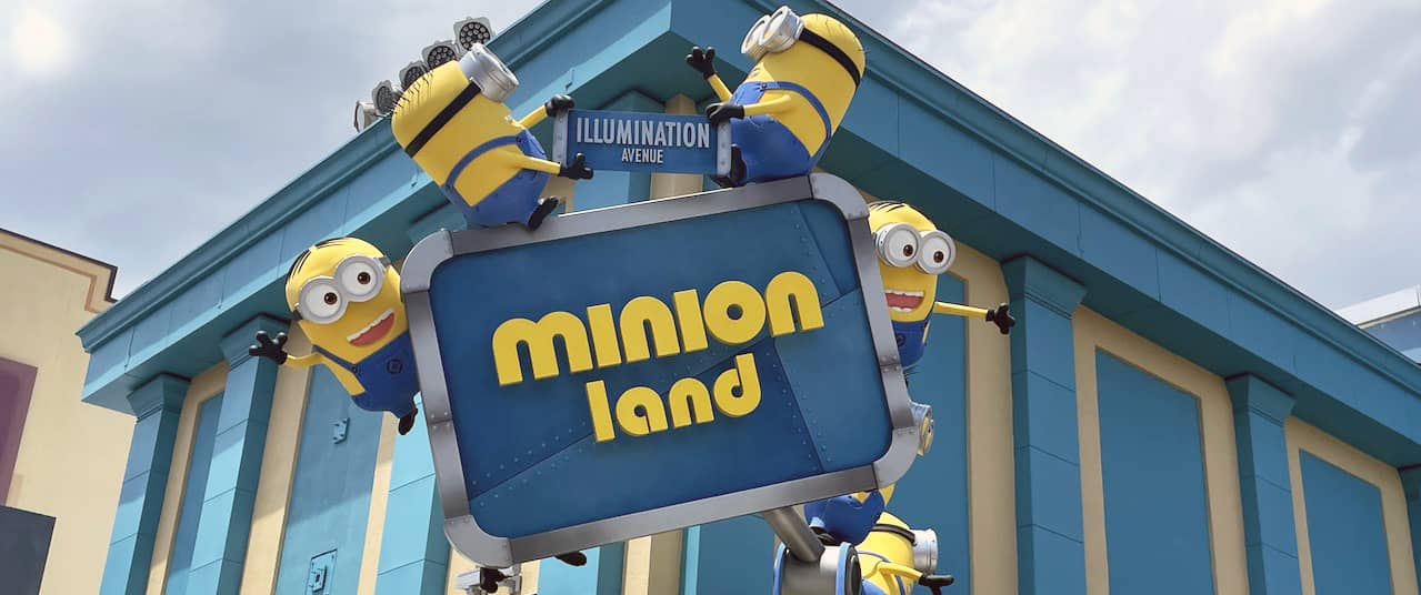 Let's tour Universal Studios Florida's new Minion Land