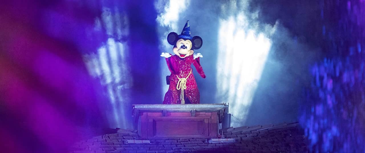 Disneyland sets Fantasmic return date