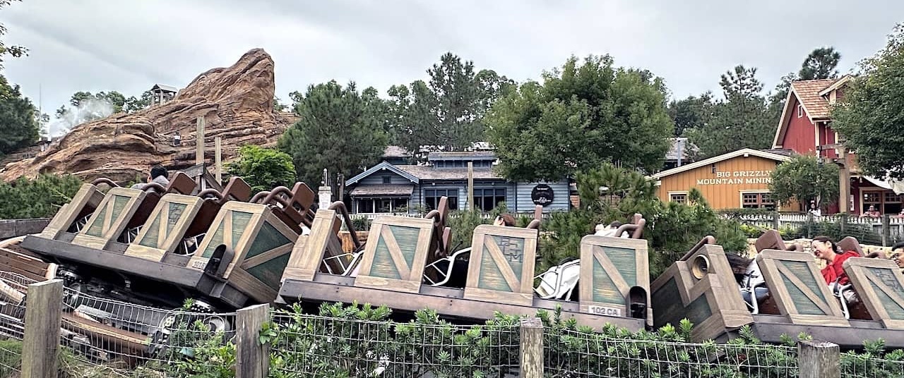 Ride review: Big Grizzly Mountain Runaway Mine Cars