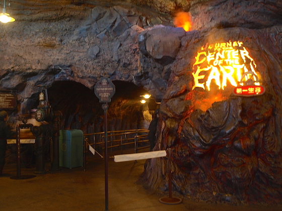 AllEars TV: INSIDE The World's Best Theme Park Restaurant - Mythos Review  