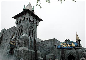 Curse of DarKastle photo, from ThemeParkInsider.com