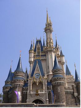 Tokyo Disneyland photo, from ThemeParkInsider.com