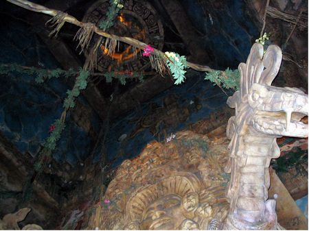 Indiana Jones - Temple of the Crystal Skull photo, from ThemeParkInsider.com