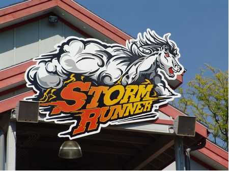 Storm Runner photo, from ThemeParkInsider.com