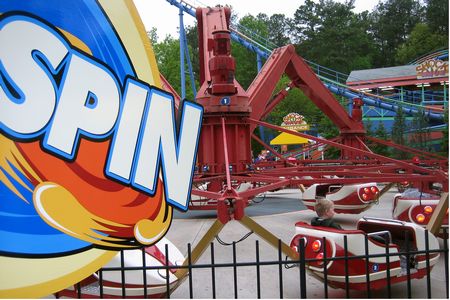 Triple Spin photo, from ThemeParkInsider.com