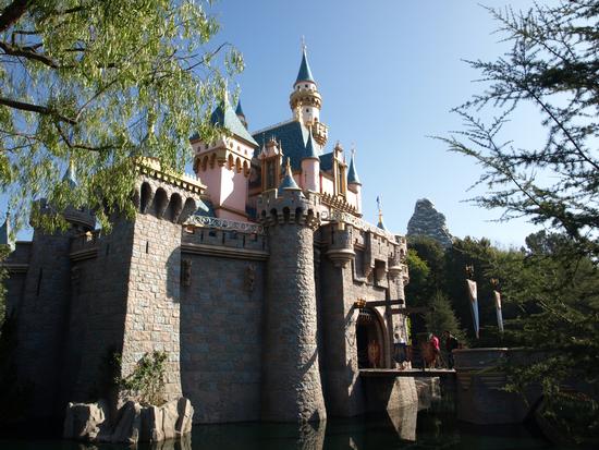 Sleeping Beauty Castle photo, from ThemeParkInsider.com