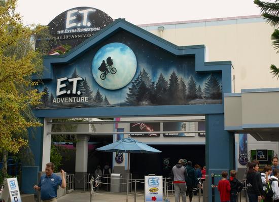 E.T. Adventure photo, from ThemeParkInsider.com