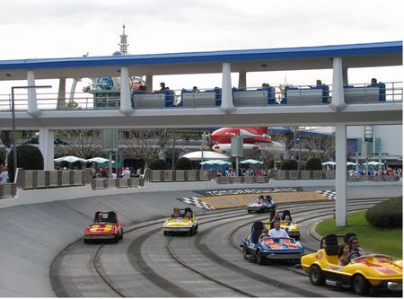 Tomorrowland Speedway photo, from ThemeParkInsider.com